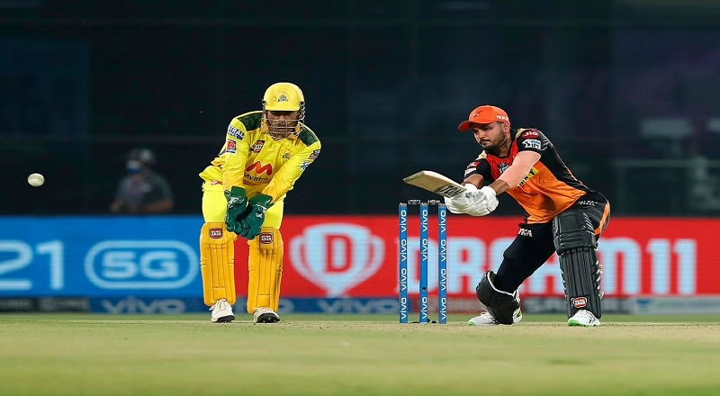 IPL Match44  - சென்னை அணிக்கு 135  ஓட்டங்களை நிர்ணயித்த  ஹைதராபாத்  அணி 